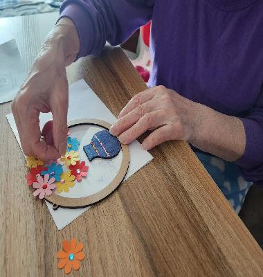 노인맞춤돌봄서비스 은빛 배홈터 2탄 - 나만의 정원을 가꾸고, 함께 봄을 맞이하다